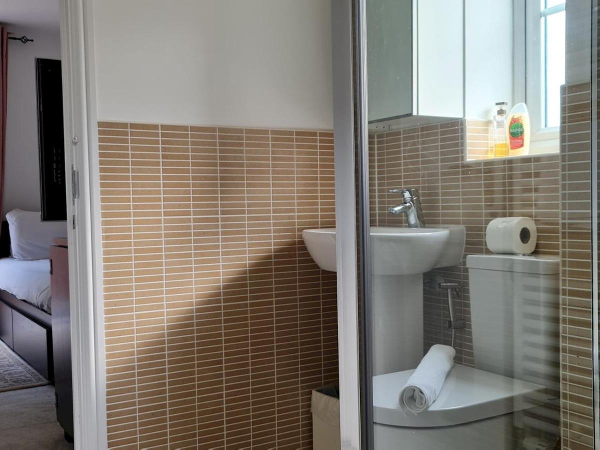 Pass The Keys Well Located Modern 5 Bedroom House Μπέρμιγχαμ Εξωτερικό φωτογραφία